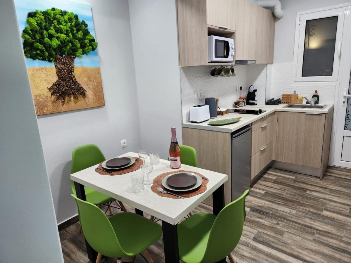 Cozy Apartment Metaxourgeio Greendom 雅典 外观 照片